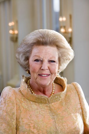 Beatrix Wilhelmina Armgard - Koningin der Nederlanden - Prinses van Oranje-Nassau